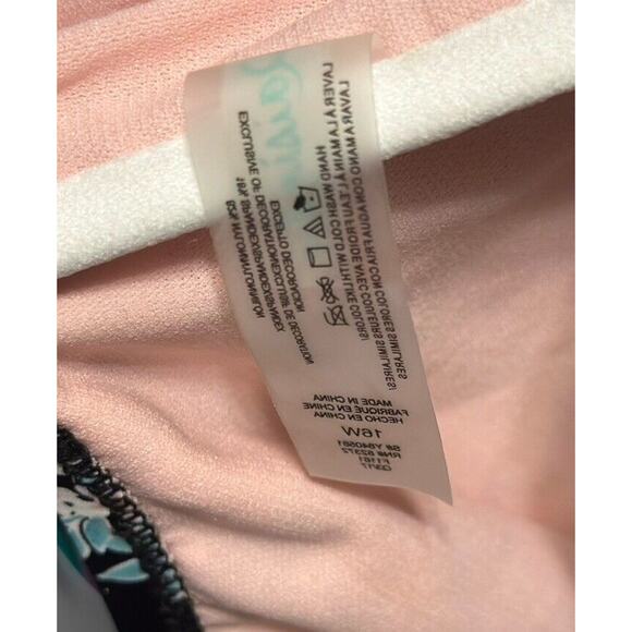 Raisins Curve Trendy Plus Size Tortuga One-Piece Black Floral Size 16w - Picture 8 of 8